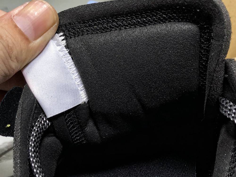 Off-White x Air Force 1 Low Black